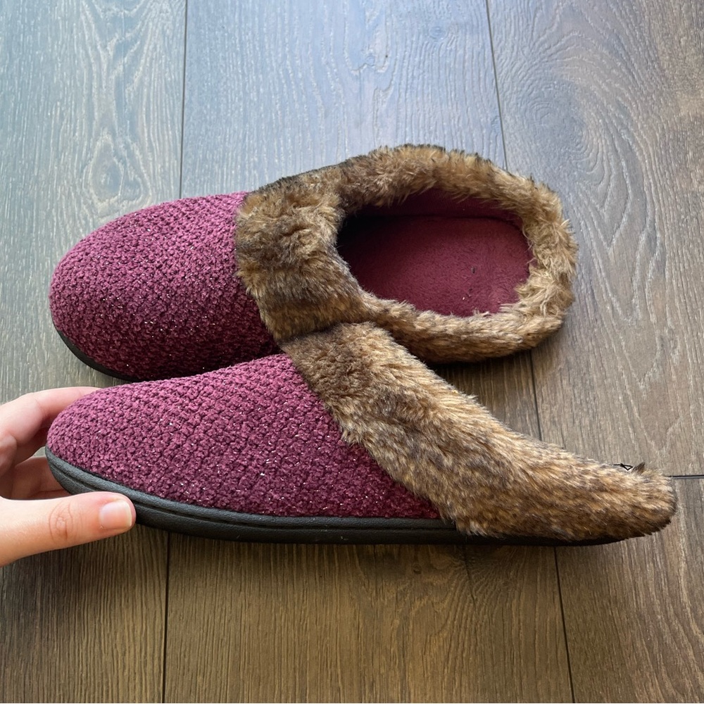 Totes Slippers - Picture 4 of 6